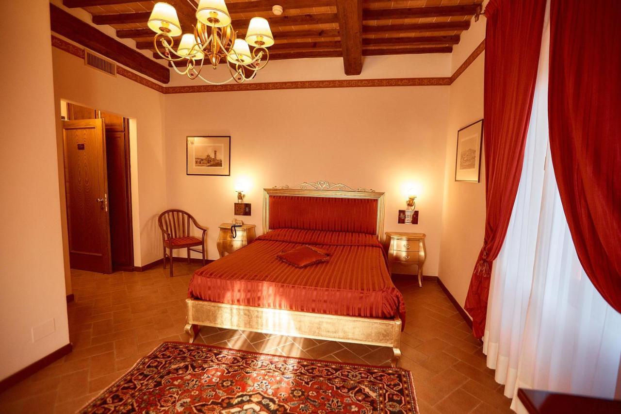 Hotel Villa Il Patriarca Chiusi Dış mekan fotoğraf