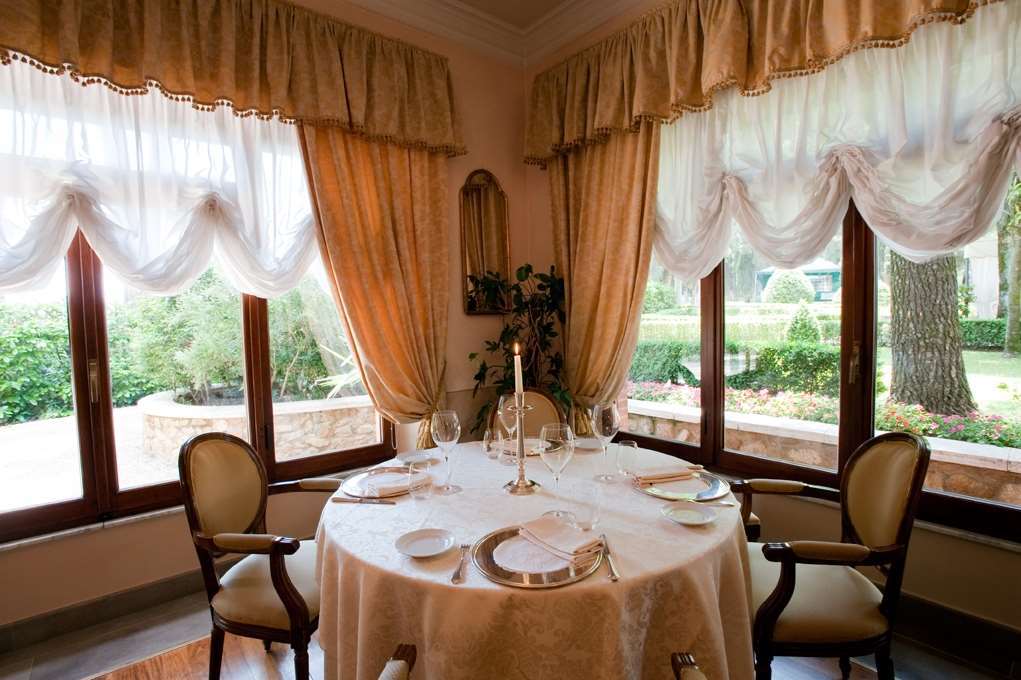 Hotel Villa Il Patriarca Chiusi Restoran fotoğraf